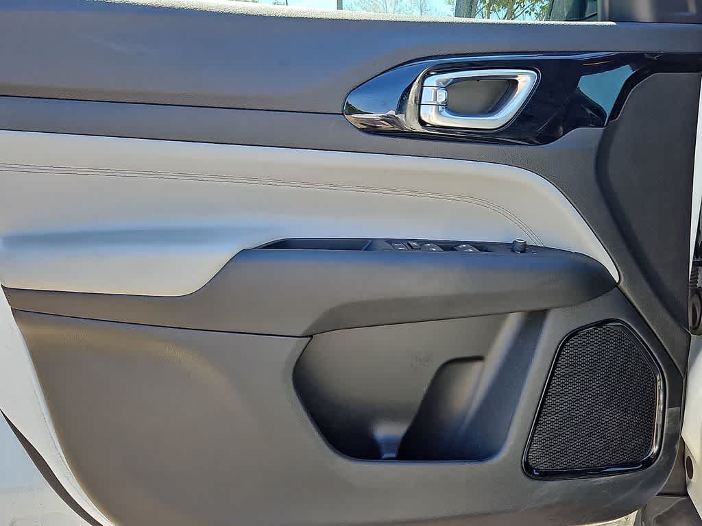 Thumbnail: 2025 Jeep Compass - 11