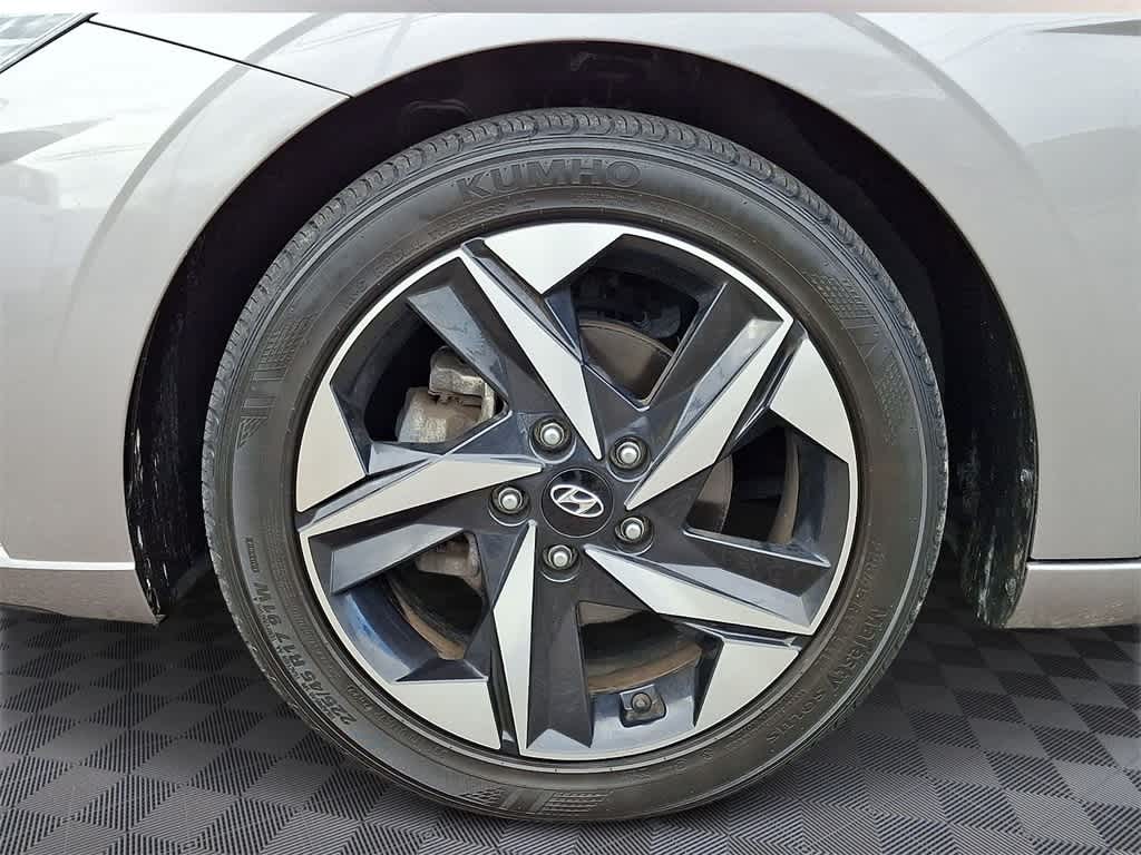 Thumbnail: 2023 Hyundai Elantra - 8