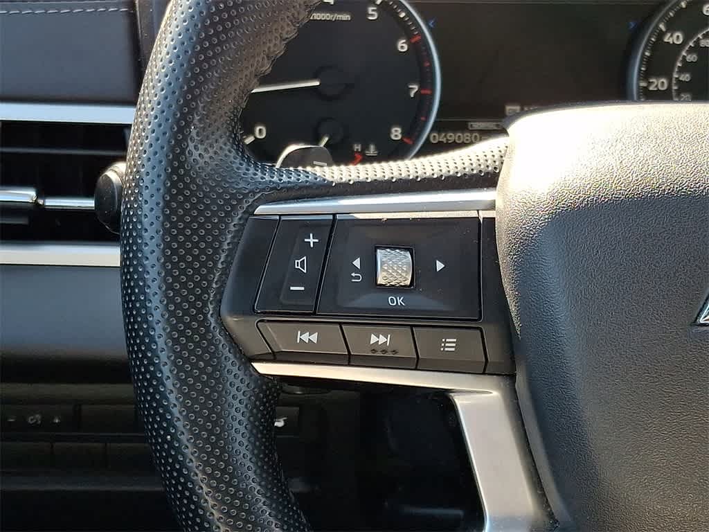 Thumbnail: 2024 Mitsubishi Outlander - 22