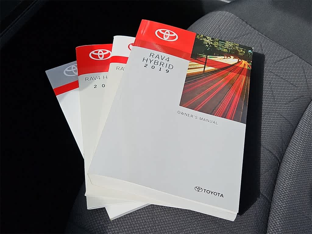 Thumbnail: 2019 Toyota RAV4 - 28