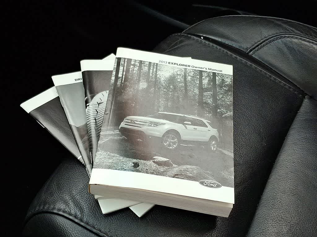 Thumbnail: 2013 Ford Explorer - 25