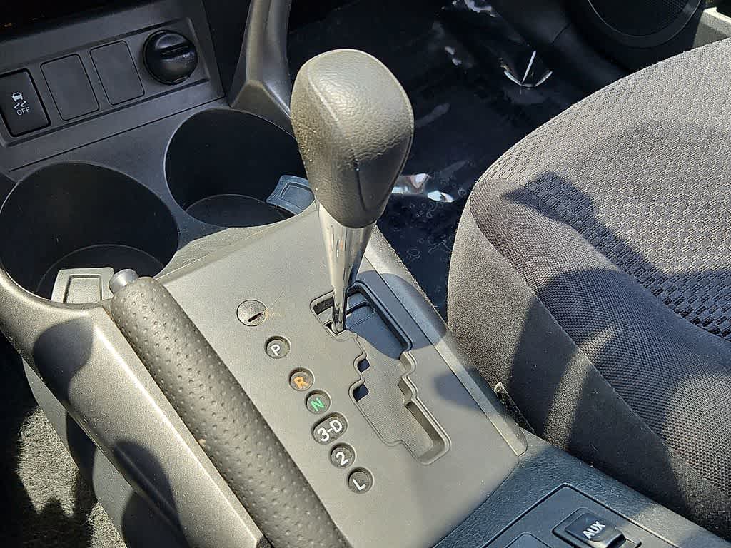 Thumbnail: 2010 Toyota RAV4 - 15