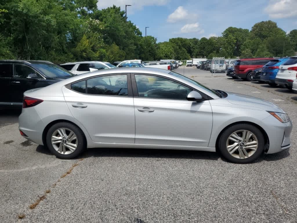 Thumbnail: 2019 Hyundai Elantra - 4