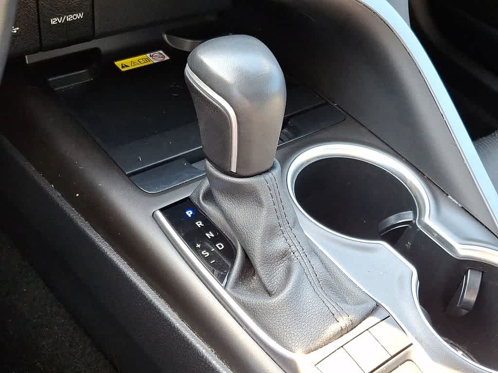 Thumbnail: 2023 Toyota Camry - 14