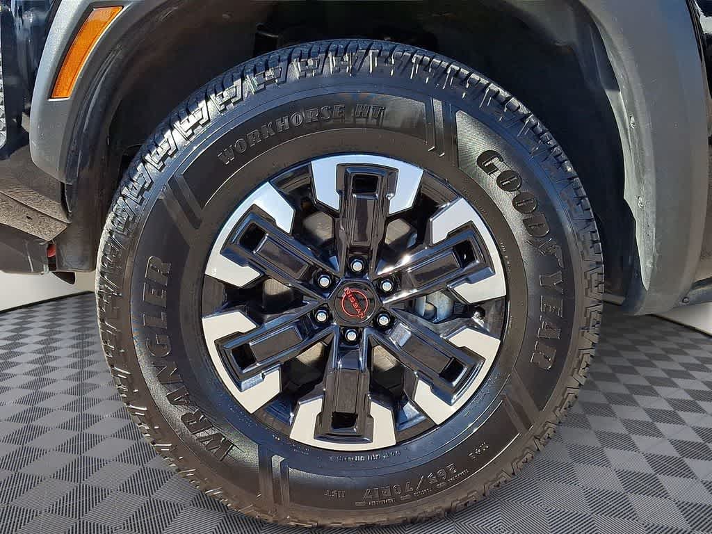 Thumbnail: 2024 Nissan Frontier - 8