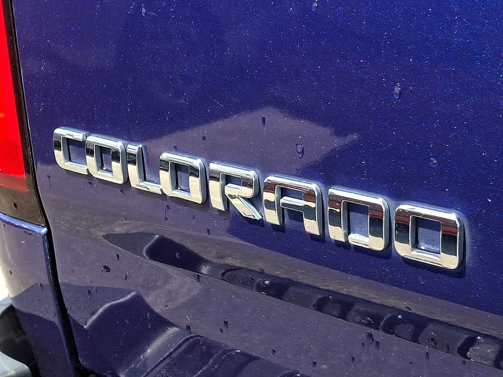 Thumbnail: 2017 Chevrolet Colorado - 32