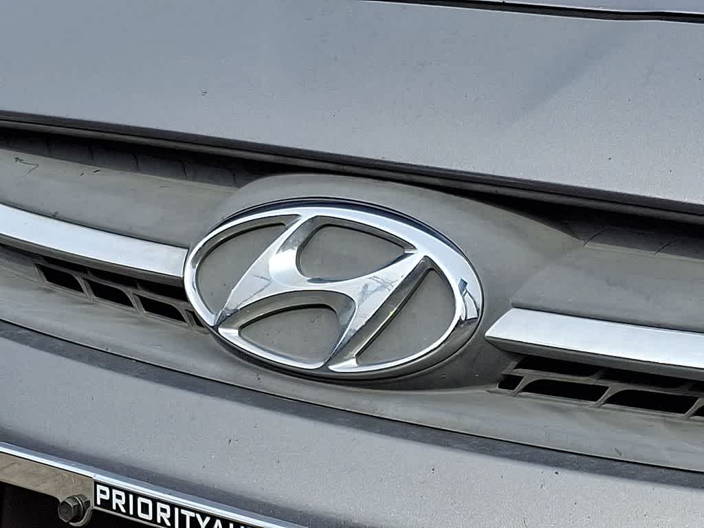 Thumbnail: 2017 Hyundai Accent - 28