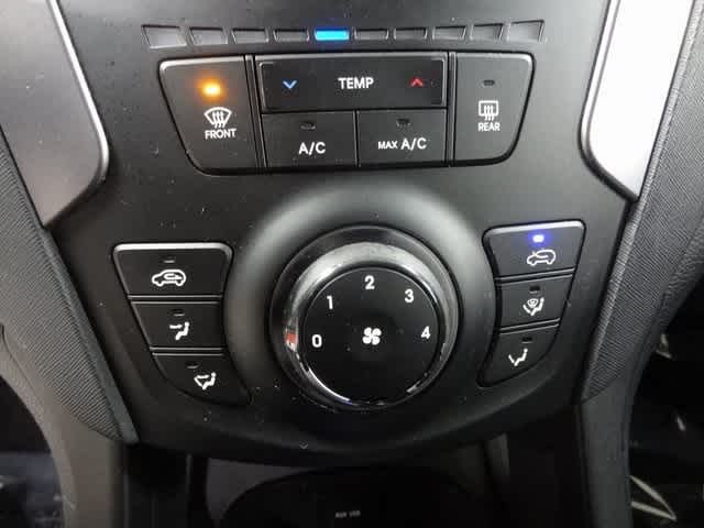 Thumbnail: 2013 Hyundai Santa Fe - 27