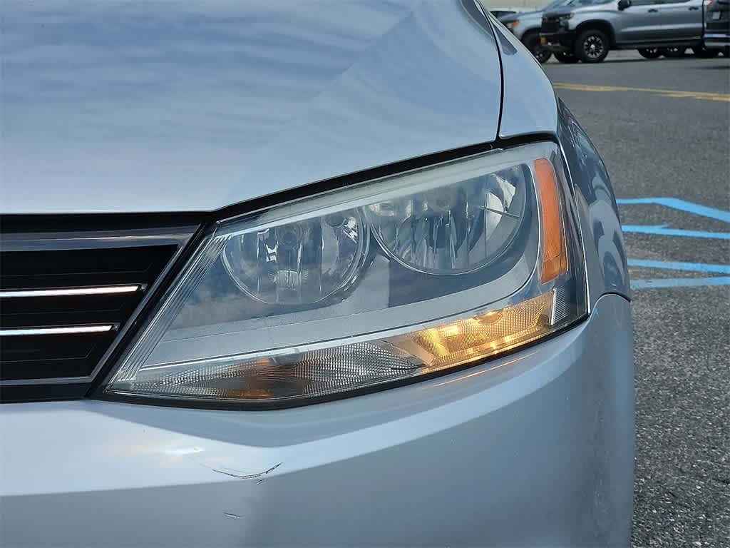 Thumbnail: 2014 Volkswagen Jetta - 9