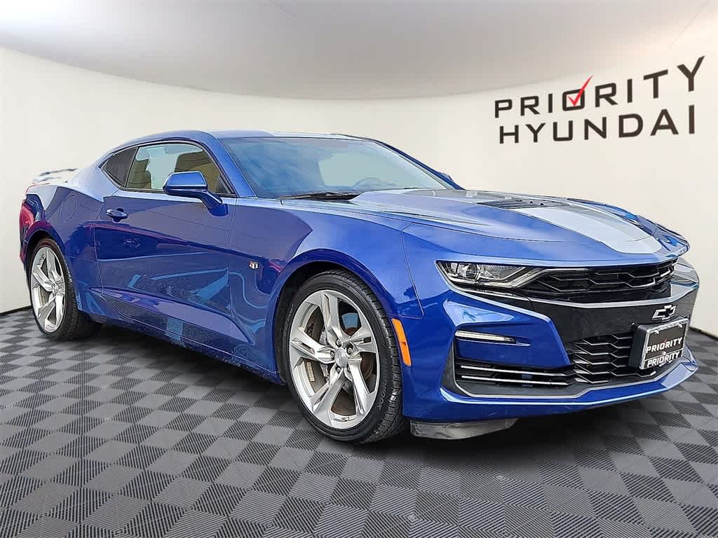 Thumbnail: 2019 Chevrolet Camaro - 3