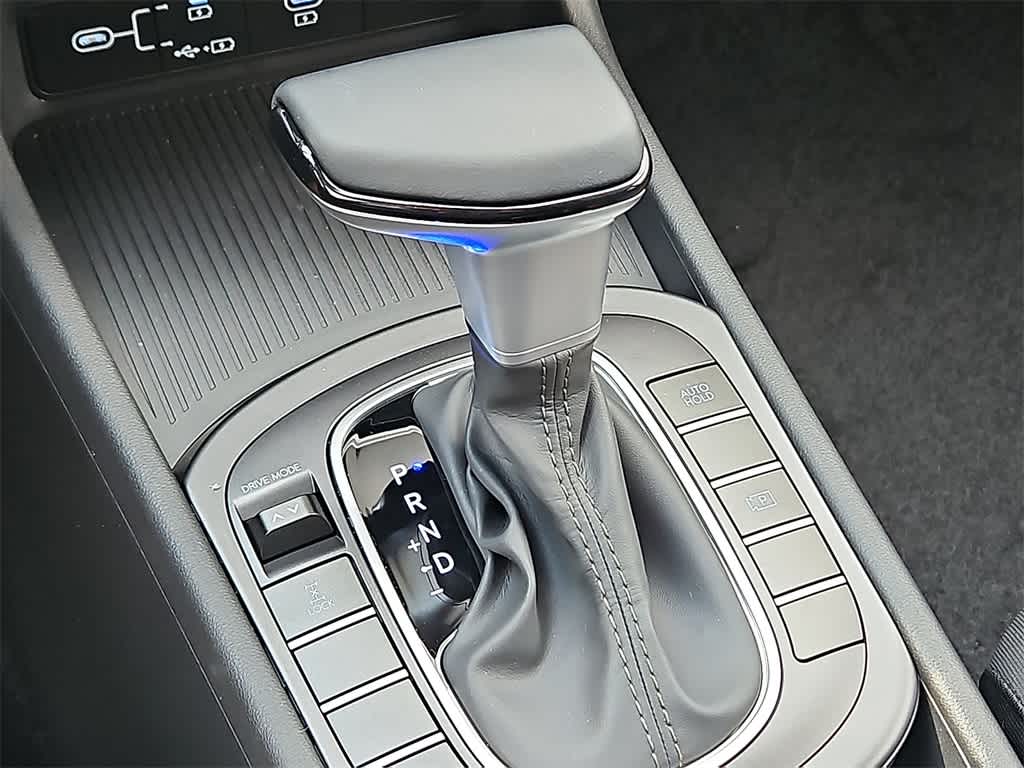 2025 Hyundai Kona SEL 12