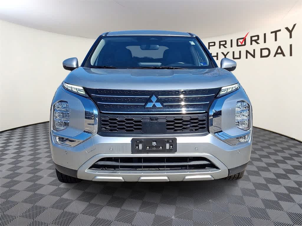 Thumbnail: 2024 Mitsubishi Outlander - 2