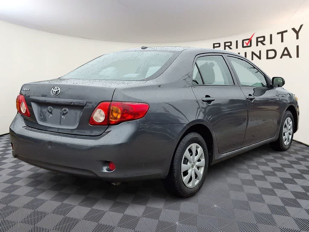 Thumbnail: 2010 Toyota Corolla - 4