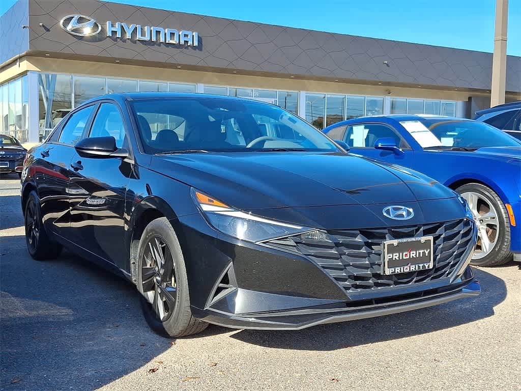 Thumbnail: 2023 Hyundai Elantra - 2