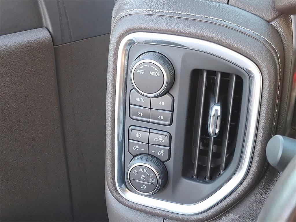 Thumbnail: 2021 Chevrolet Silverado 1500 - 23