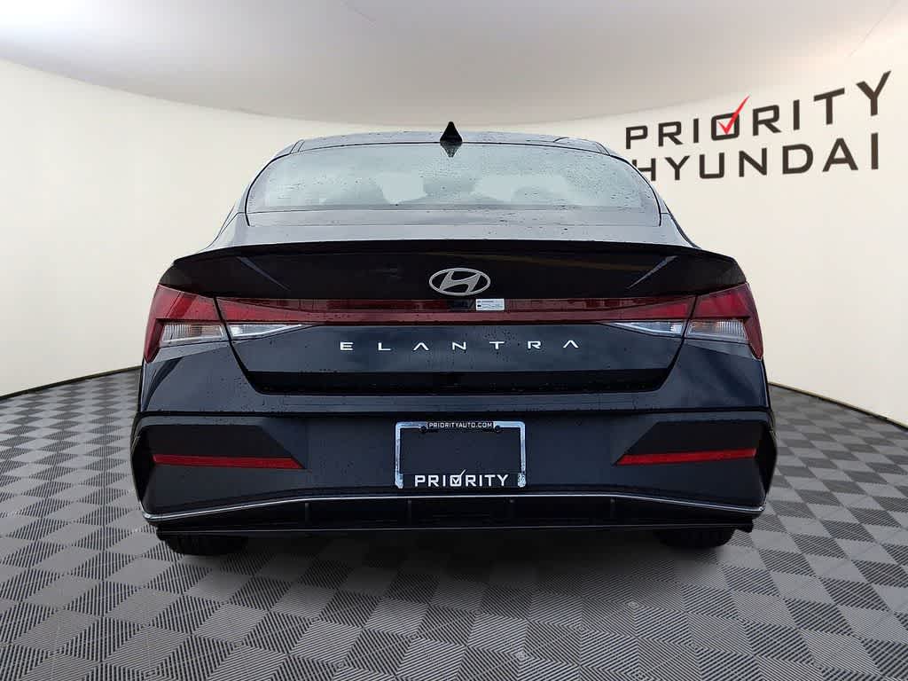 Thumbnail: 2025 Hyundai Elantra - 5