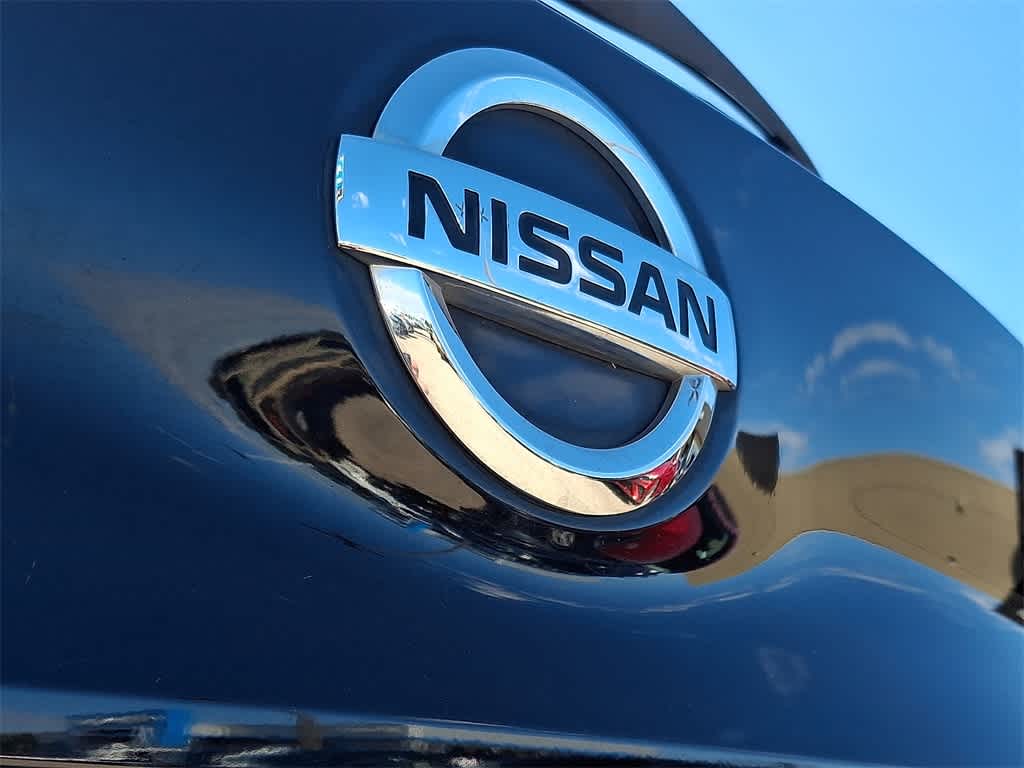 Thumbnail: 2022 Nissan Leaf - 29