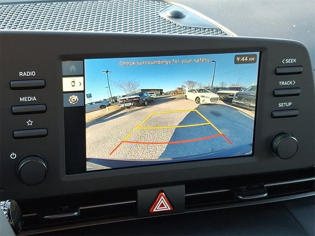 Thumbnail: 2025 Hyundai Elantra - 17