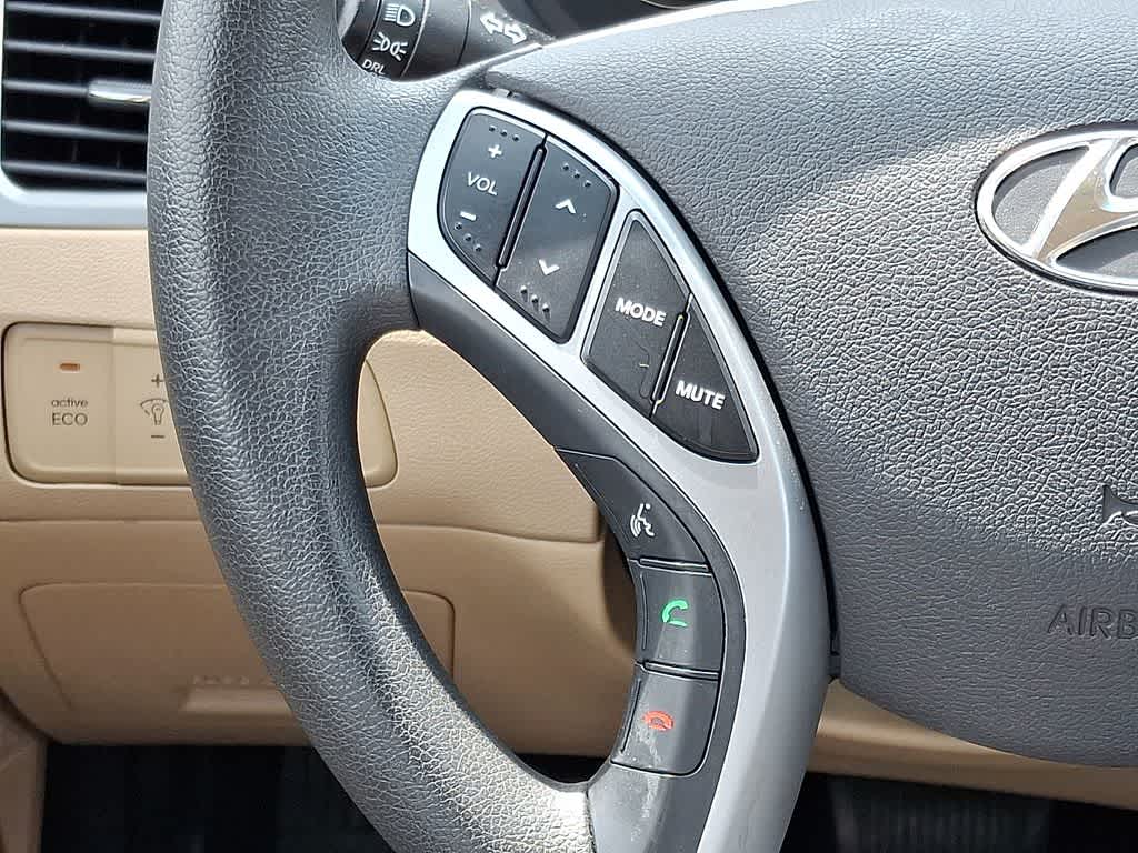 Thumbnail: 2012 Hyundai Elantra - 21
