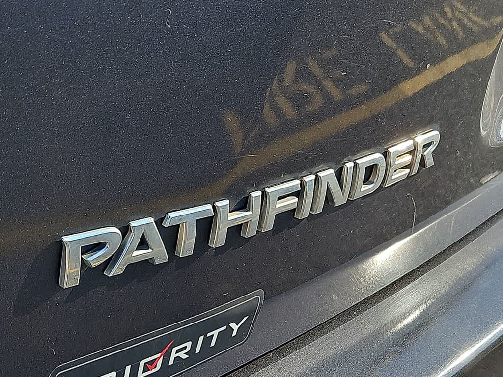 Thumbnail: 2014 Nissan Pathfinder - 4