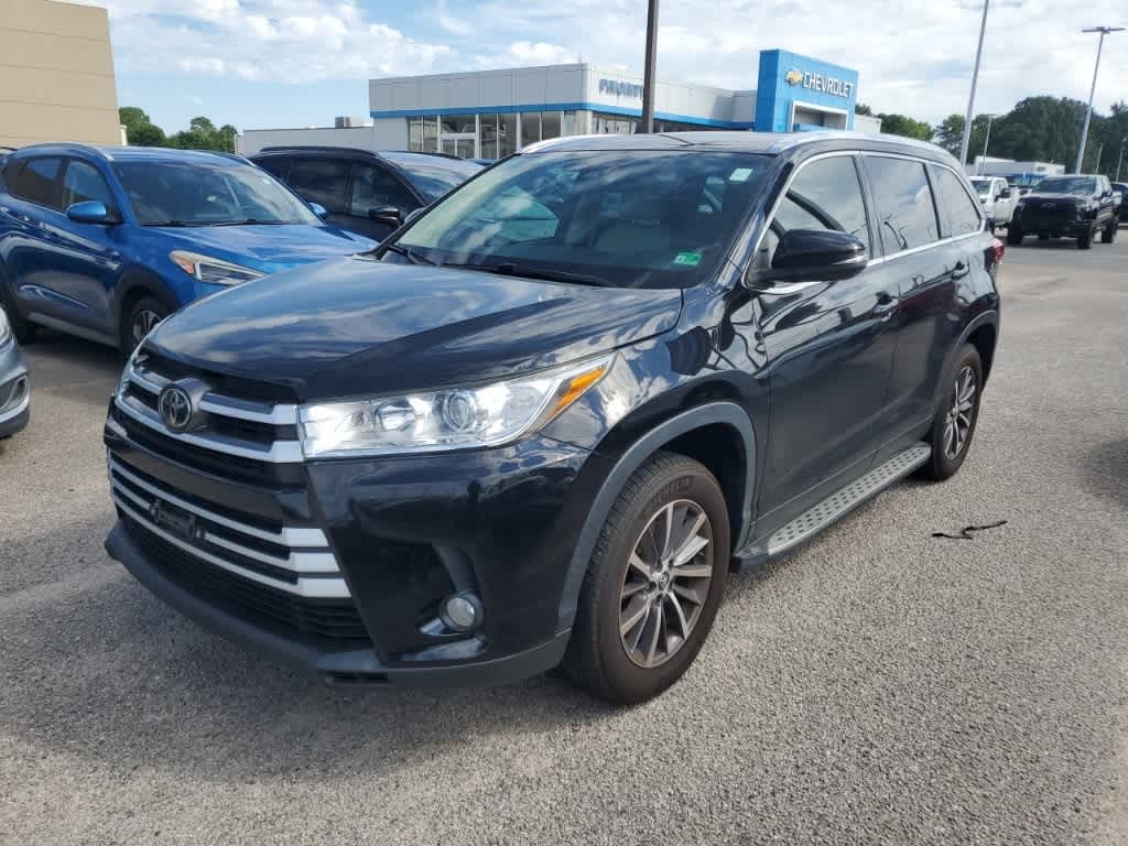 Thumbnail: 2019 Toyota Highlander - 1