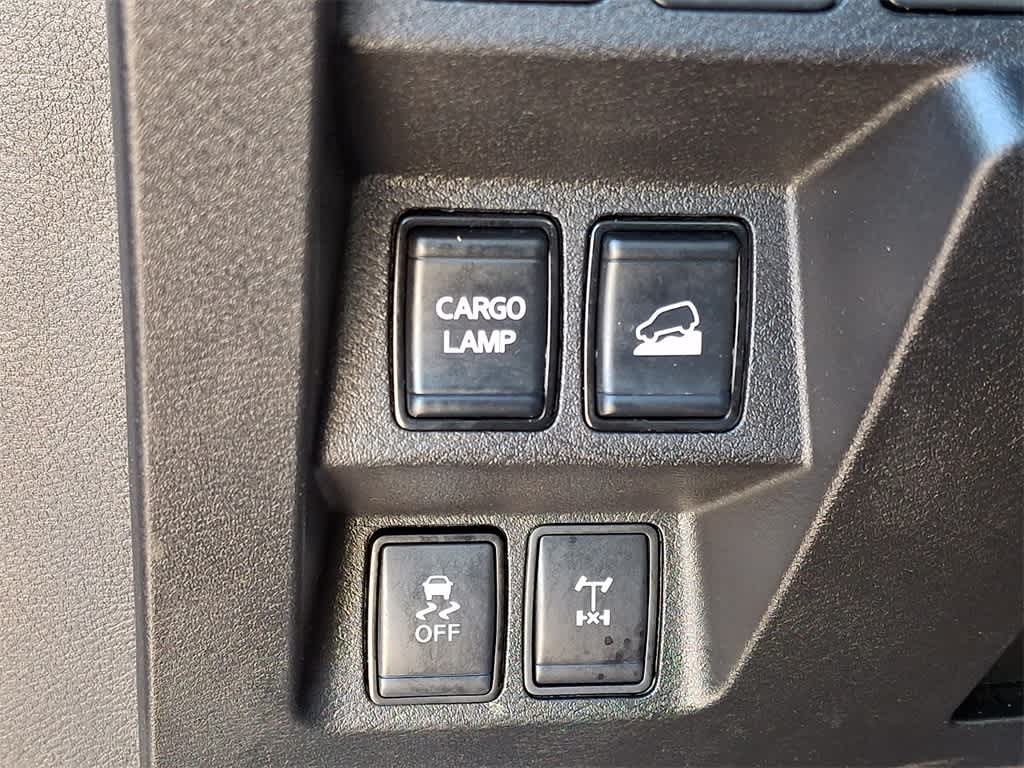 Thumbnail: 2024 Nissan Frontier - 25