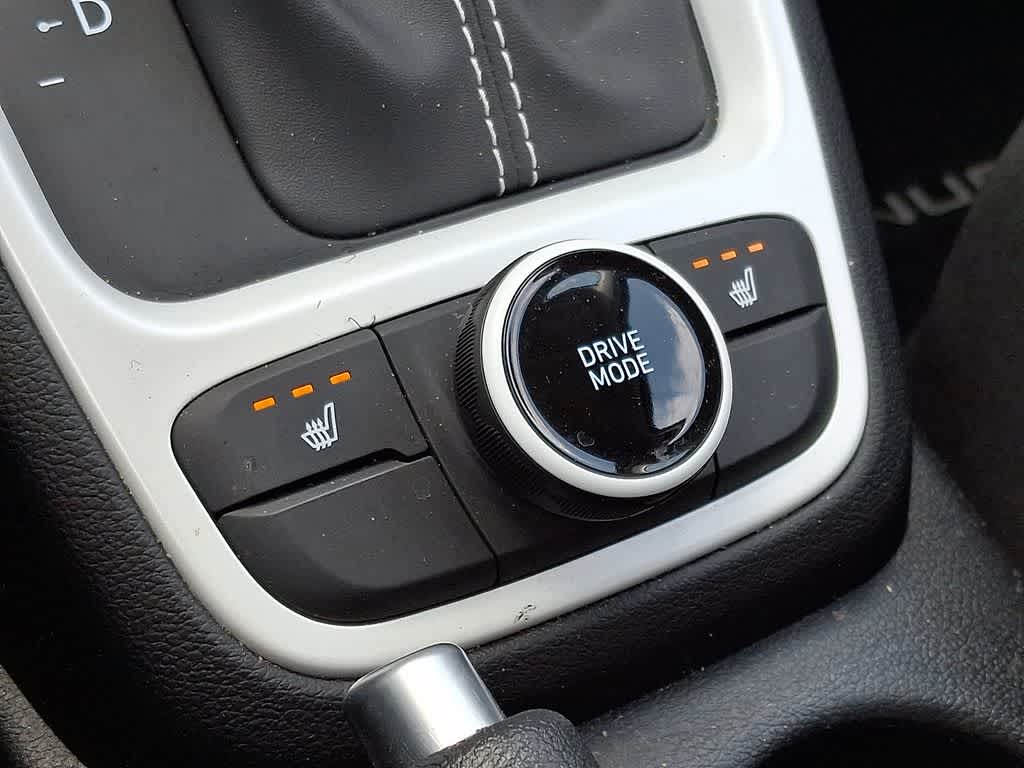 Thumbnail: 2024 Hyundai Venue - 24