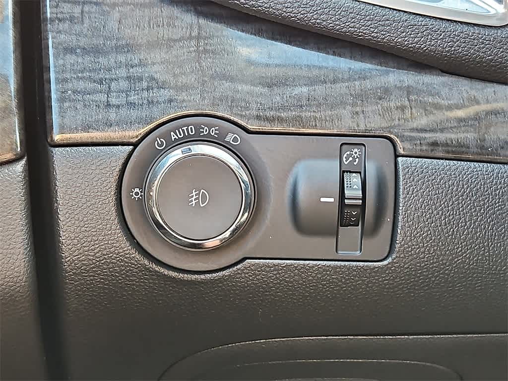 Thumbnail: 2014 Buick Encore - 22