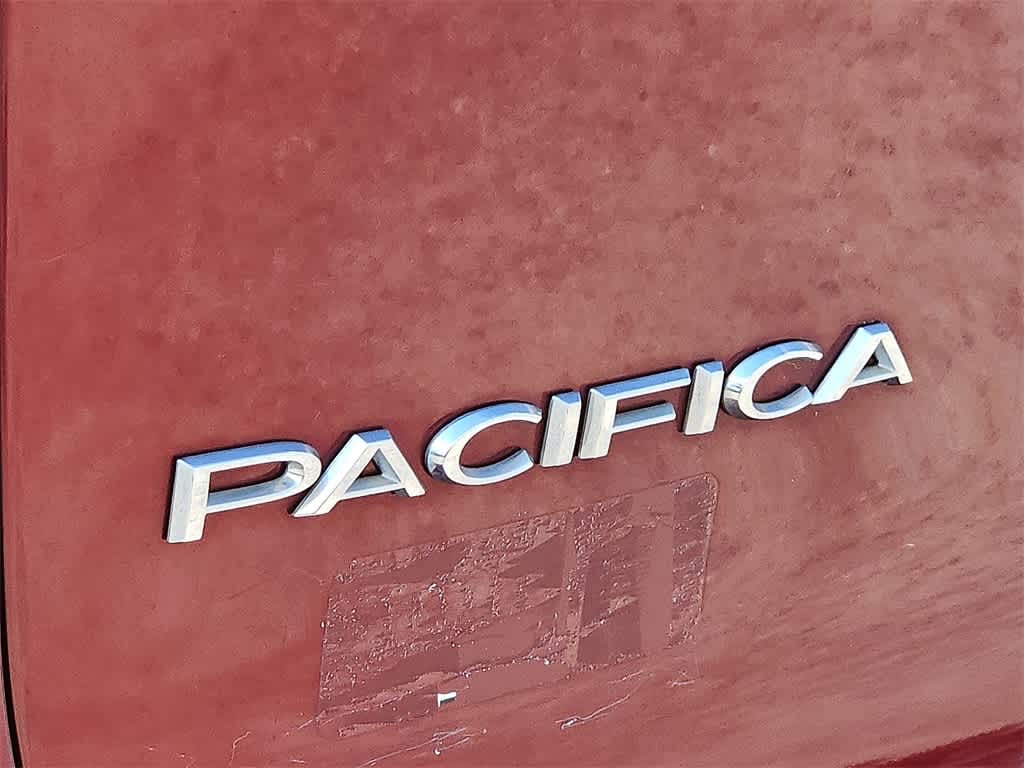 Thumbnail: 2017 Chrysler Pacifica - 32
