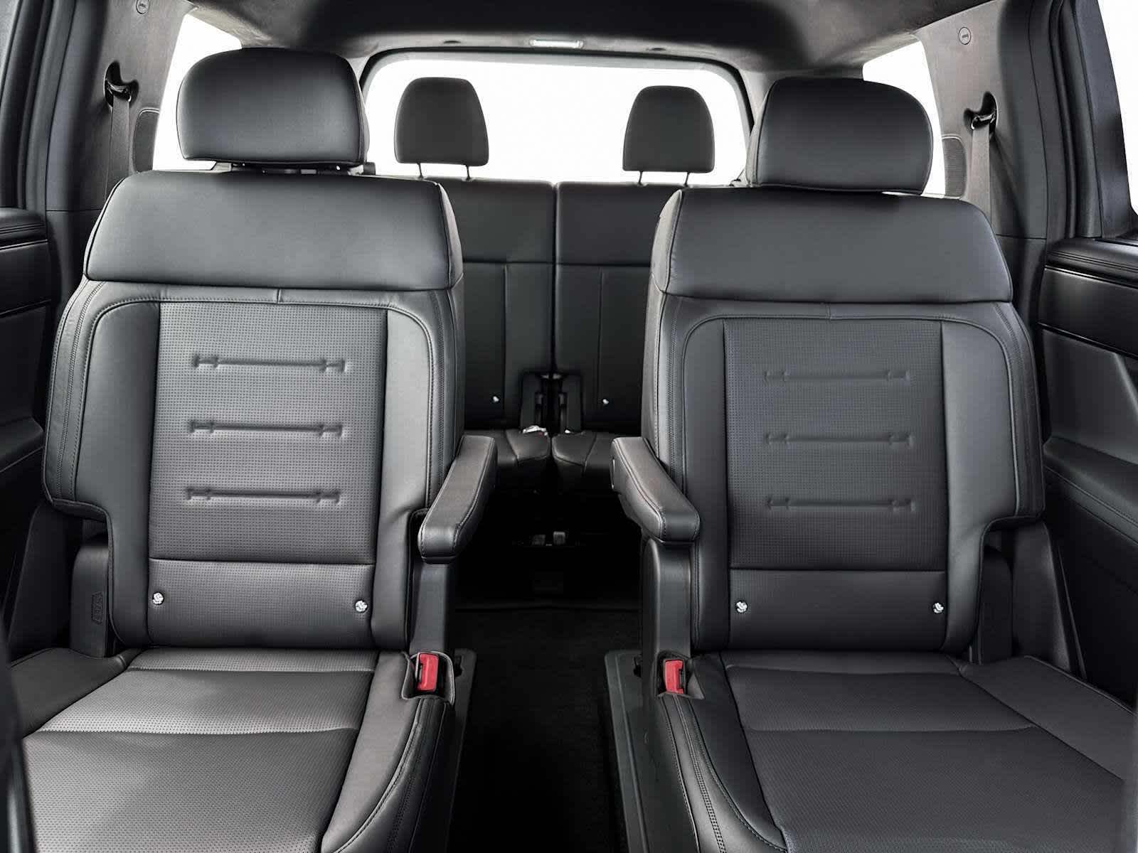 Thumbnail: 2026 Hyundai Santa Fe - 4