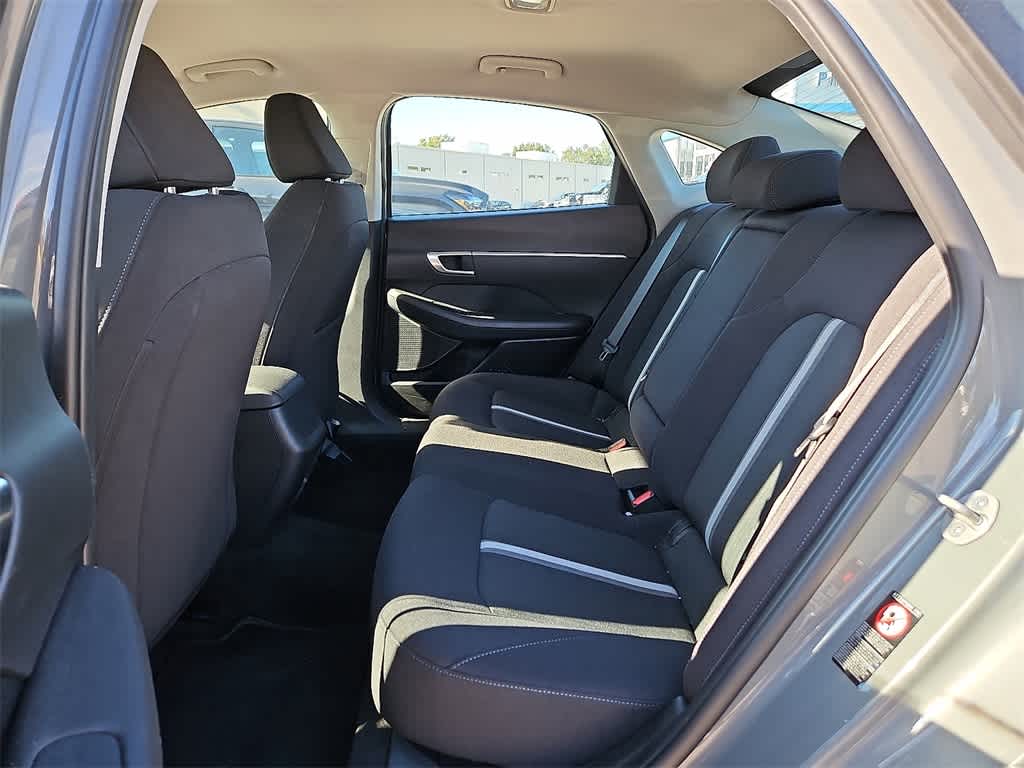 Thumbnail: 2023 Hyundai Sonata - 10