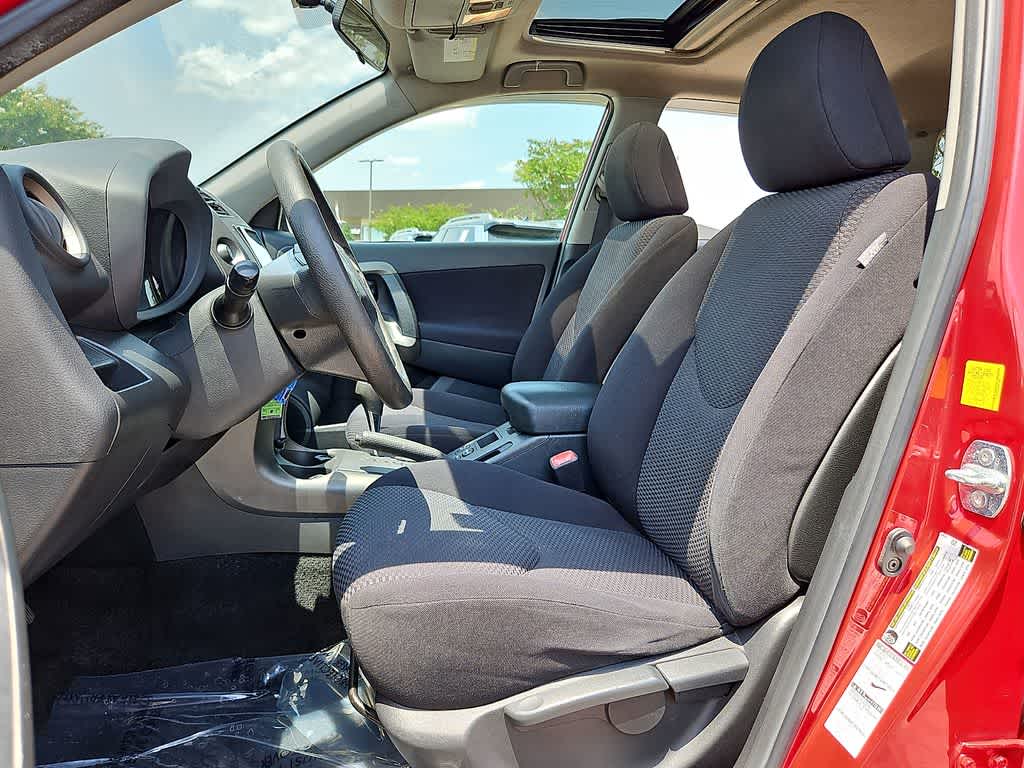 Thumbnail: 2010 Toyota RAV4 - 13