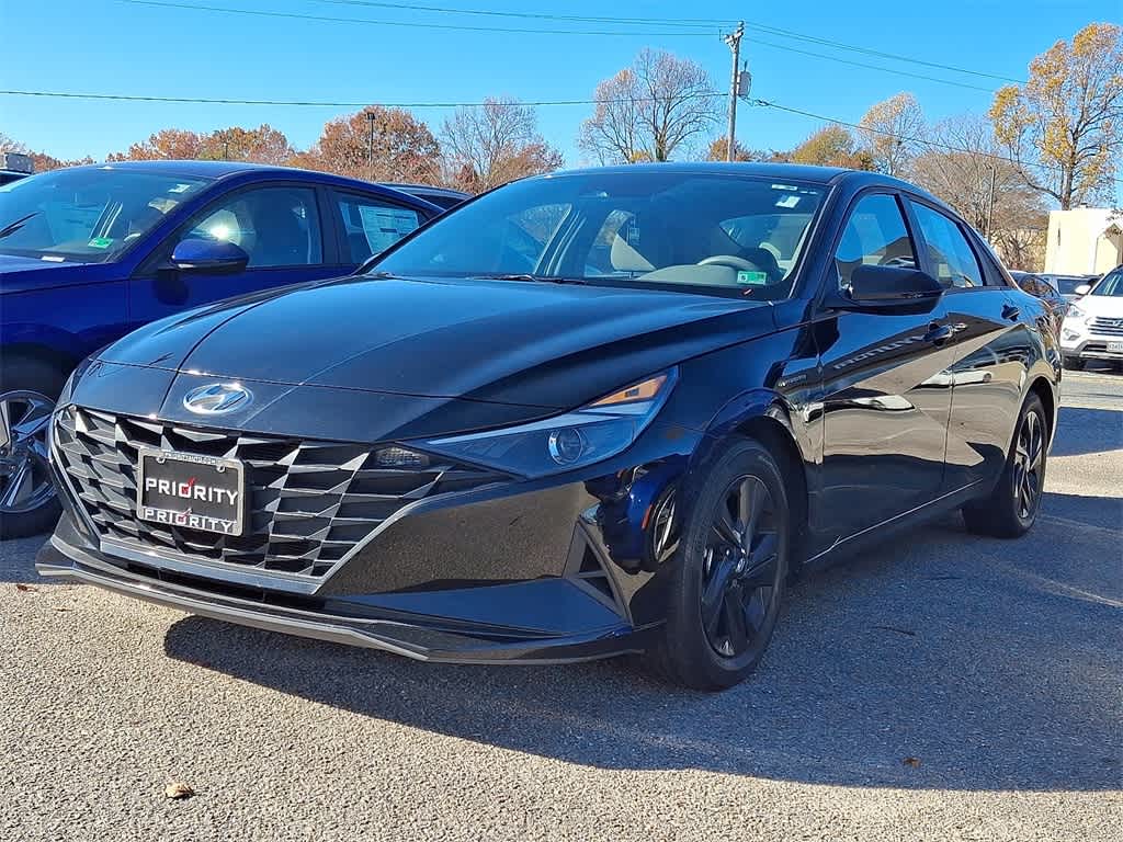 Thumbnail: 2023 Hyundai Elantra - 1