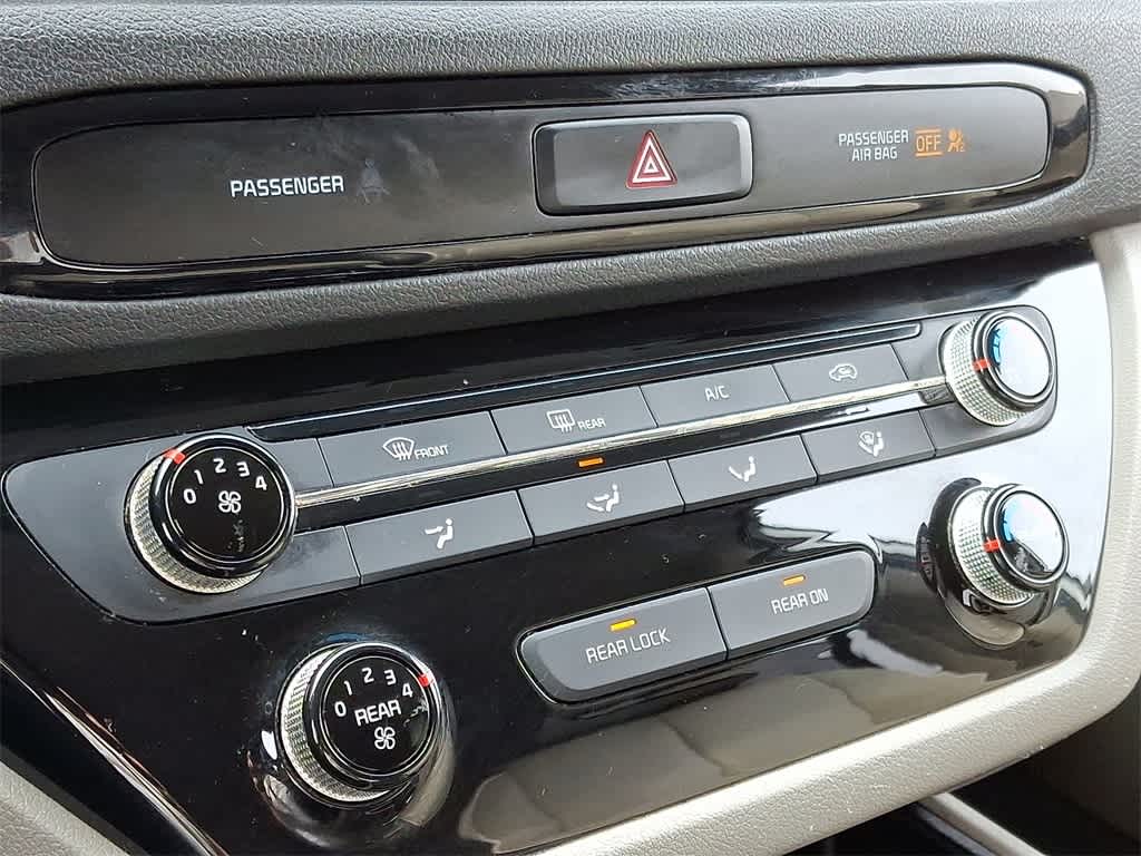 Thumbnail: 2019 Kia Sedona - 15