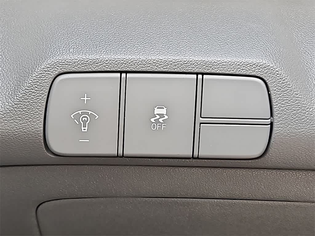 2024 Hyundai Elantra SEL 25