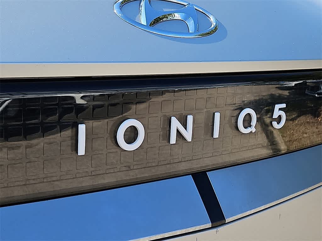 Thumbnail: 2023 Hyundai Ioniq 5 - 32