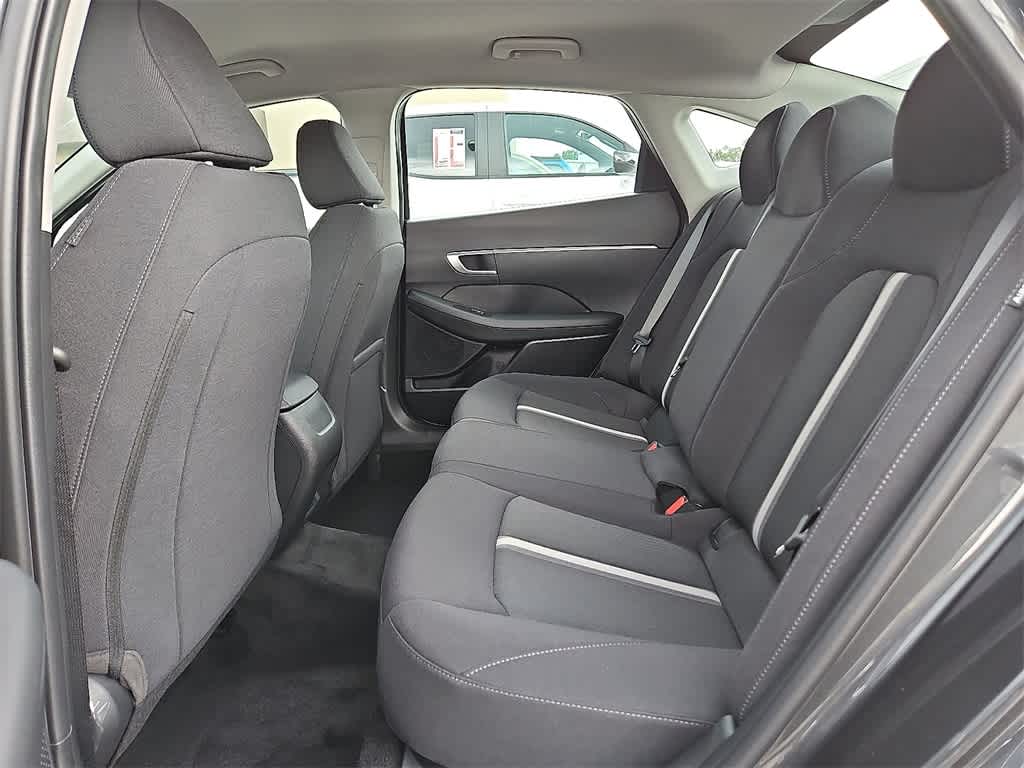 2025 Hyundai Sonata SE 8