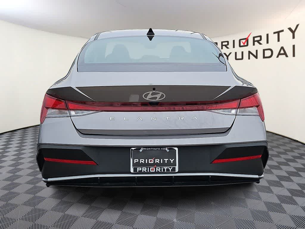 Thumbnail: 2024 Hyundai Elantra - 5