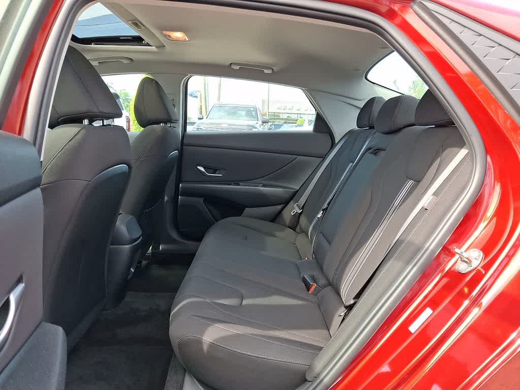 Thumbnail: 2024 Hyundai Elantra - 10