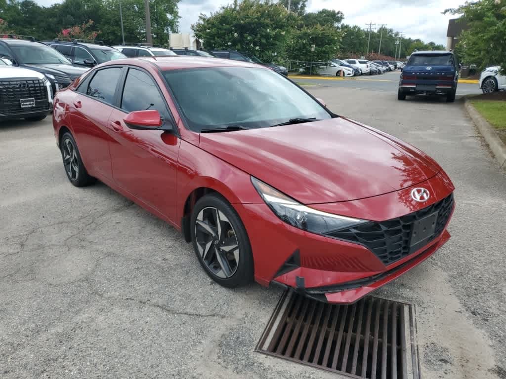 Thumbnail: 2023 Hyundai Elantra - 3