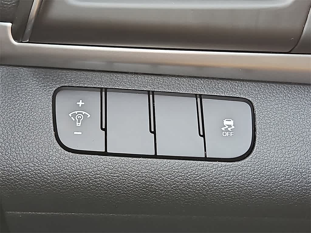 Thumbnail: 2019 Hyundai Elantra - 22