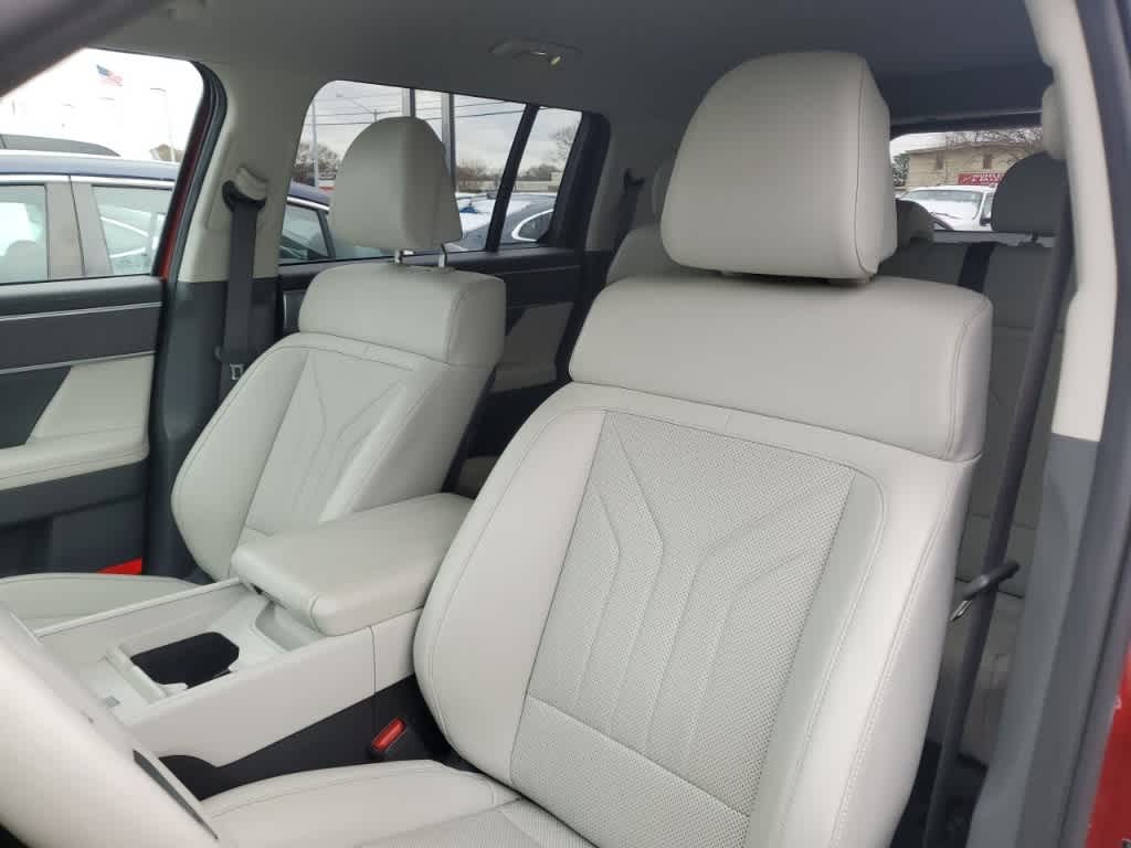 Thumbnail: 2025 Hyundai Santa Fe - 3