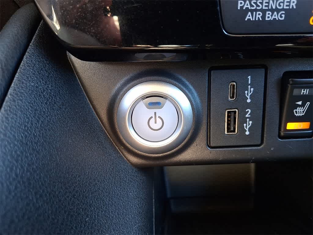 Thumbnail: 2022 Nissan Leaf - 23