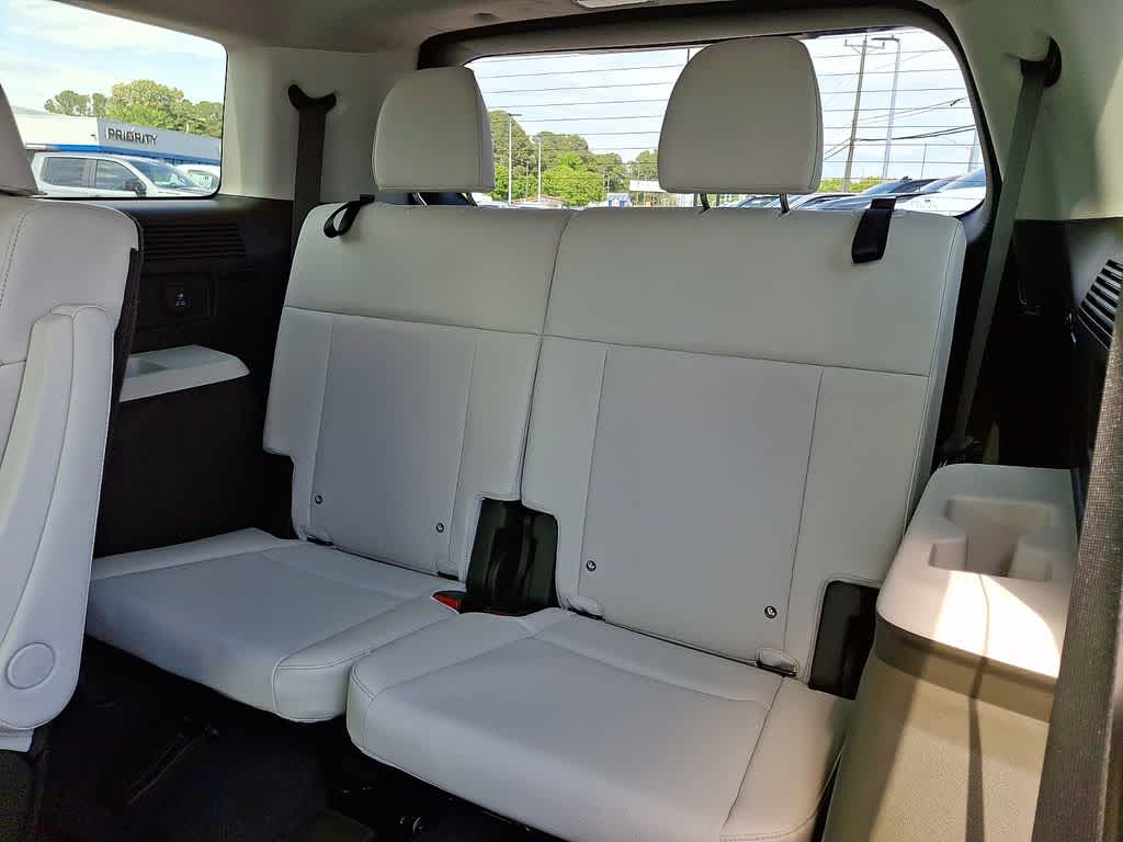 Thumbnail: 2025 Hyundai Santa Fe - 10