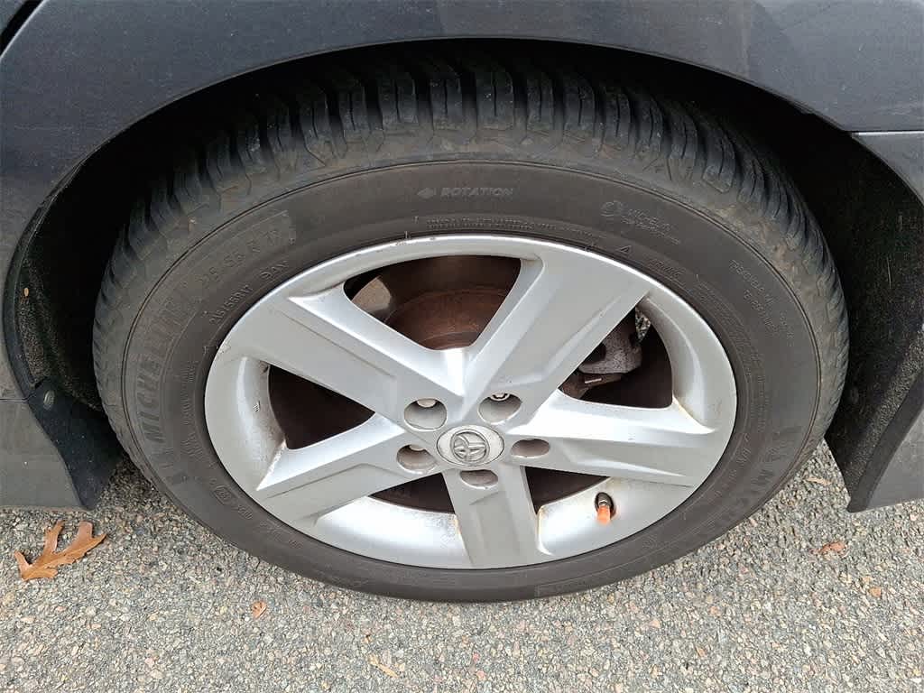 Thumbnail: 2012 Toyota Camry - 6