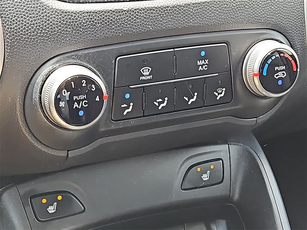 Thumbnail: 2013 Hyundai Tucson - 15