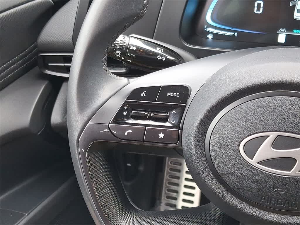 Thumbnail: 2025 Hyundai Elantra - 17