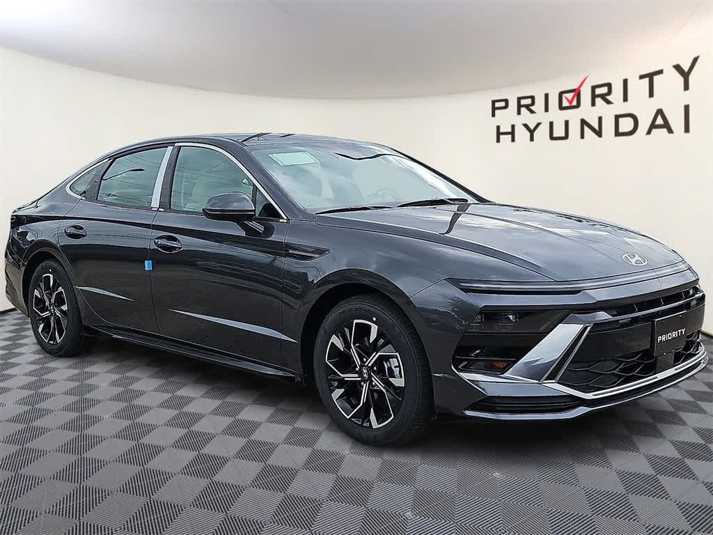 Thumbnail: 2025 Hyundai Sonata - 3