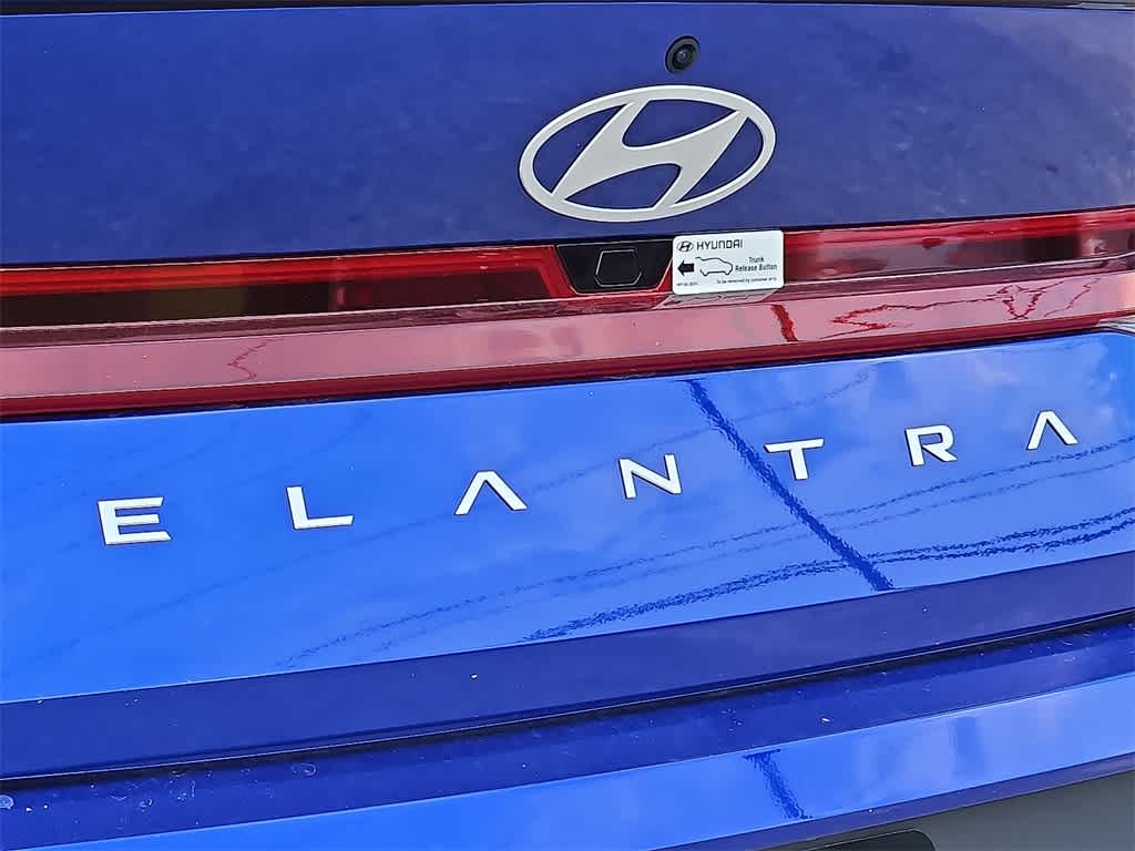Thumbnail: 2025 Hyundai Elantra - 23