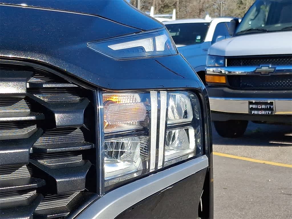 Thumbnail: 2023 Hyundai Santa Fe - 9